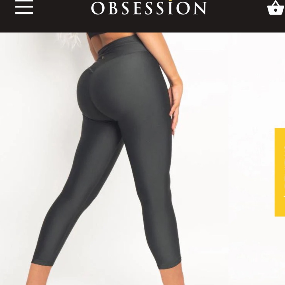 Obsession scrunch butt leggings new with tag